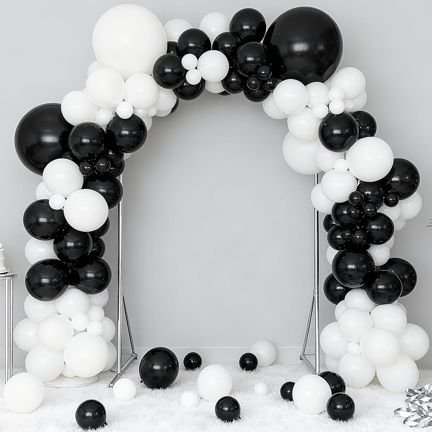 136 Pcs Black & White Latex Ba - Event Launch Party 评论和价格